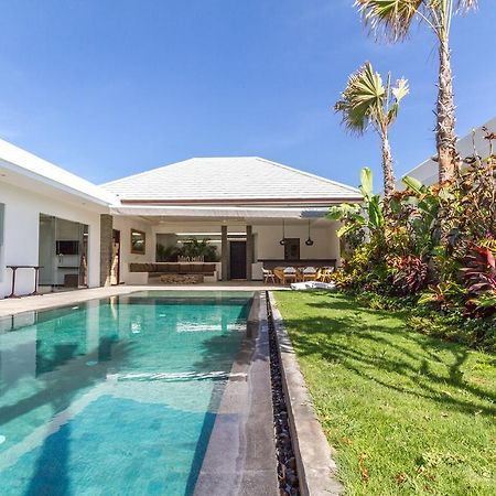 Villa Nala - Amazing 3-Bedroom In Seminyak Bagian luar foto